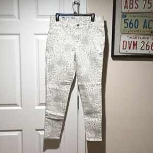 ⭐️ Seven7 Ivory Animal Print Highrise Jeans Size 12
